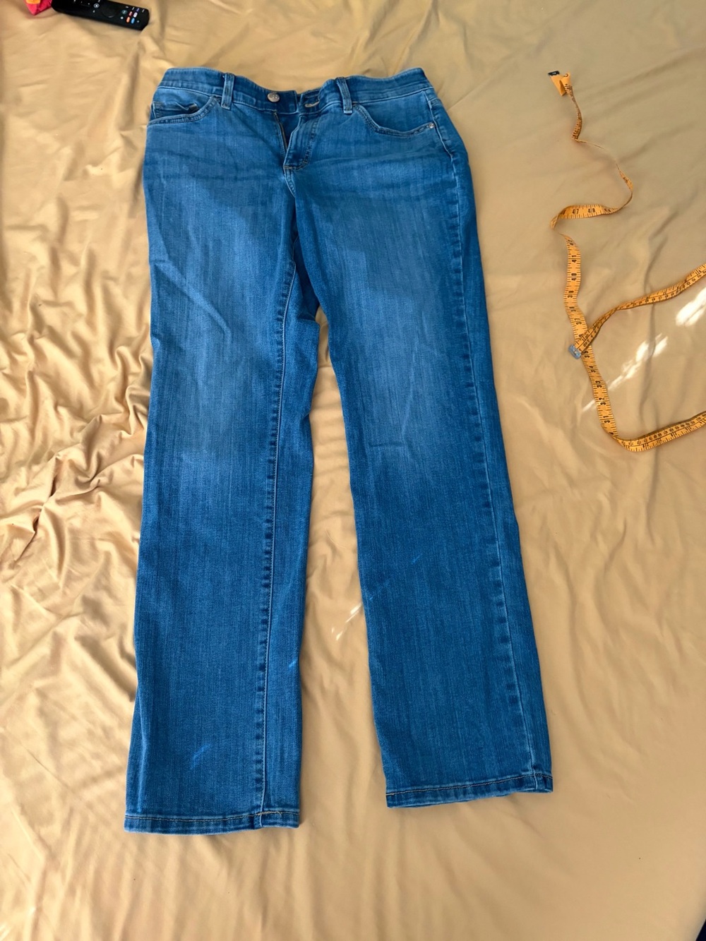 Lee Women's Straight-Leg Jeans in Medium Blue Wash
